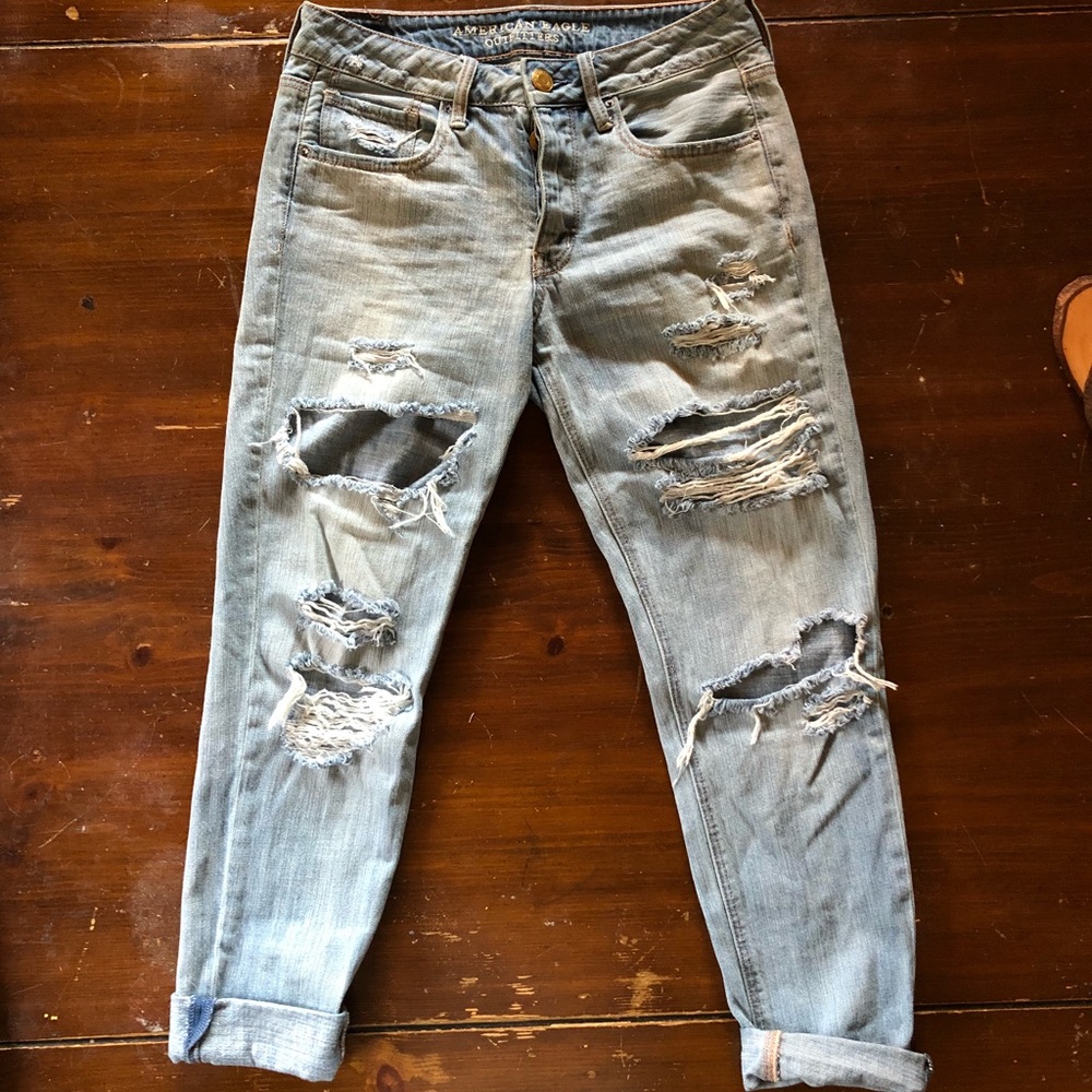 American eagle tomgirl jeans!